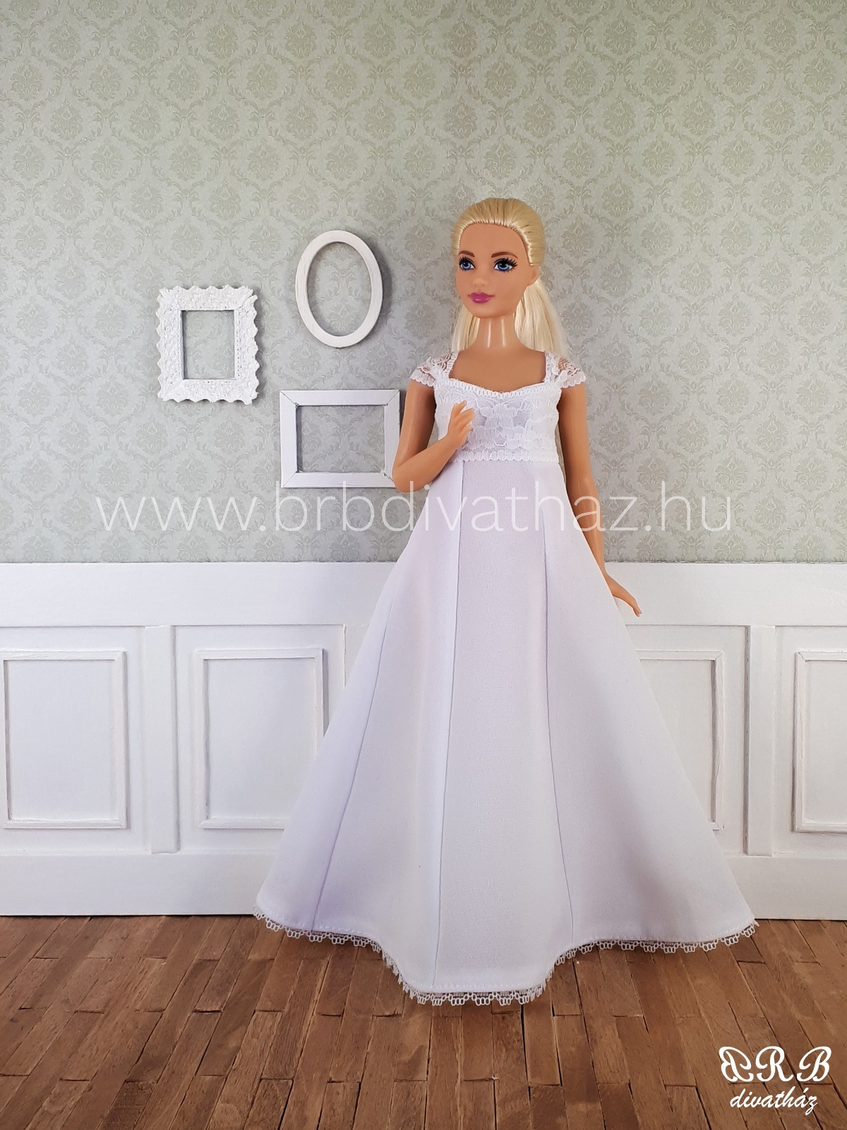 Curvy Barbie menyasszonyi ruha BRB divatház