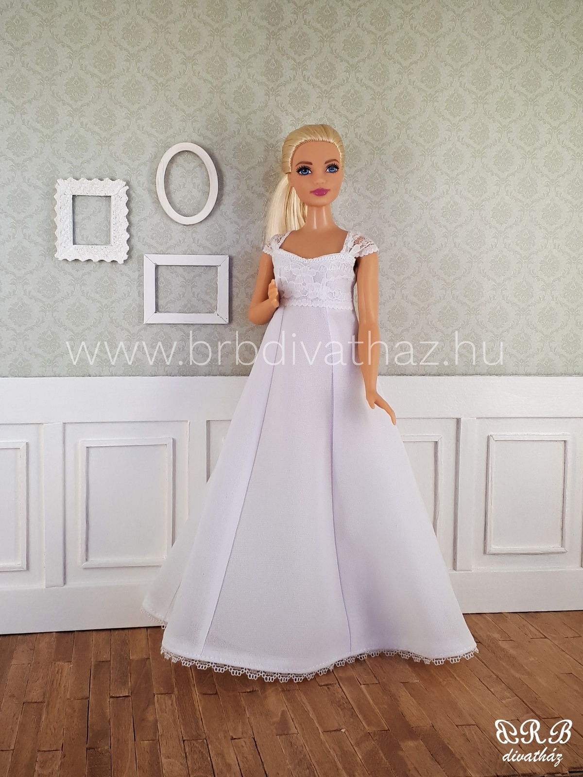 Curvy Barbie menyasszonyi ruha BRB divatház